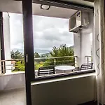 Hotel Family Friends Enchets