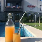 Family Friends Hotel Enchets