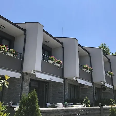 Hotel Family Friends Enchets