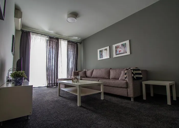 Hotel Family Friends Enchets