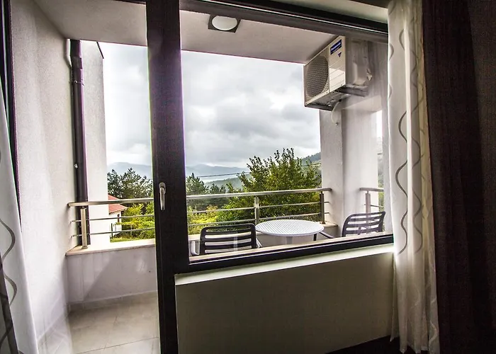 Hotel Family Friends Enchets