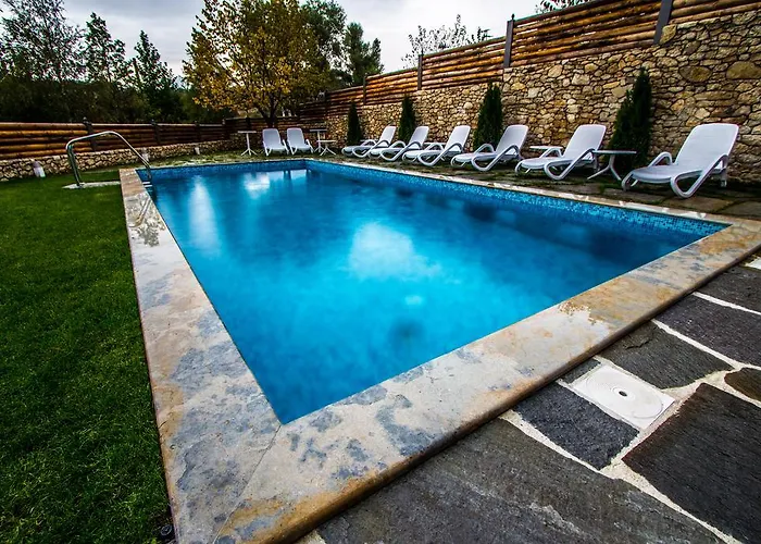 Family Friends Hotel