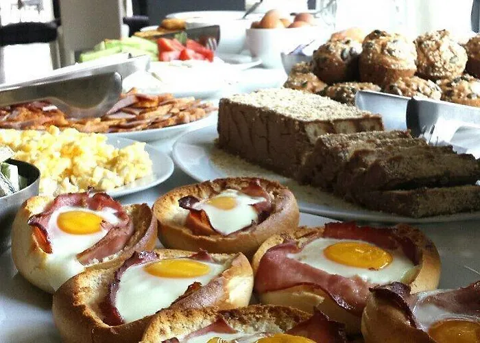 Hotel Family Friends Enchets