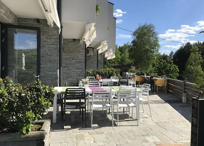 Hotel Family Friends Enchets